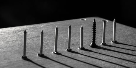 How to Decide If Your Idea Should Be an E-book or a Blog Post